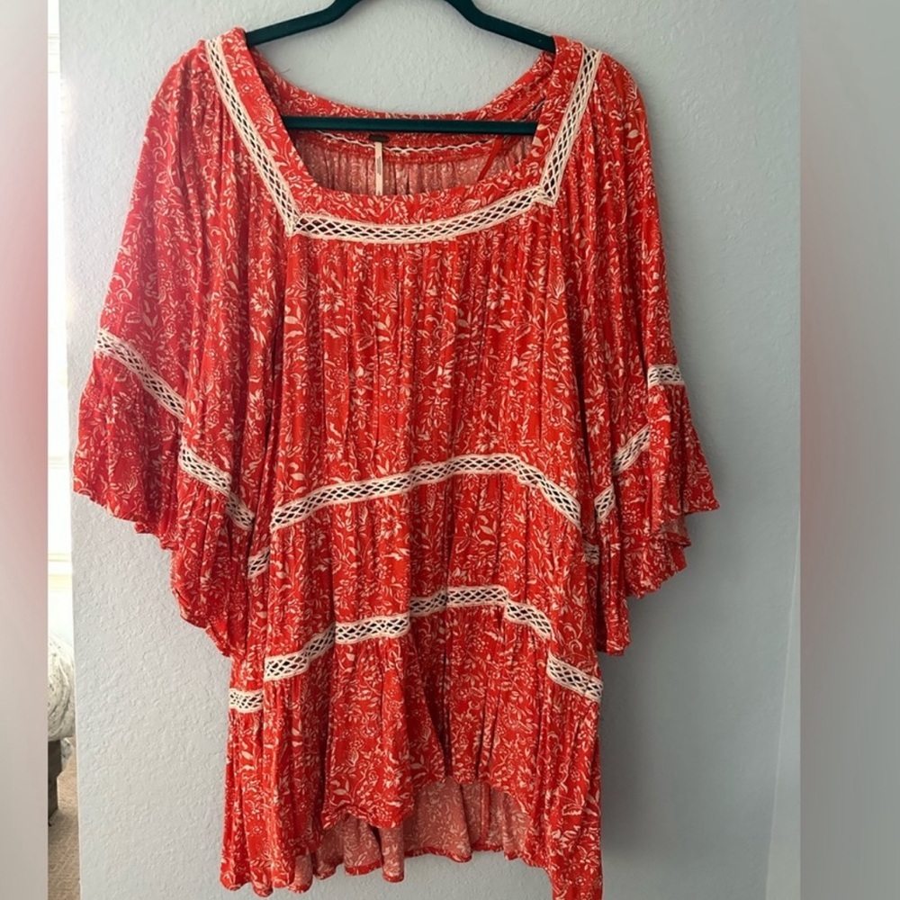 Free People L | 3/4 sleeve shirt with crochet accents Size L